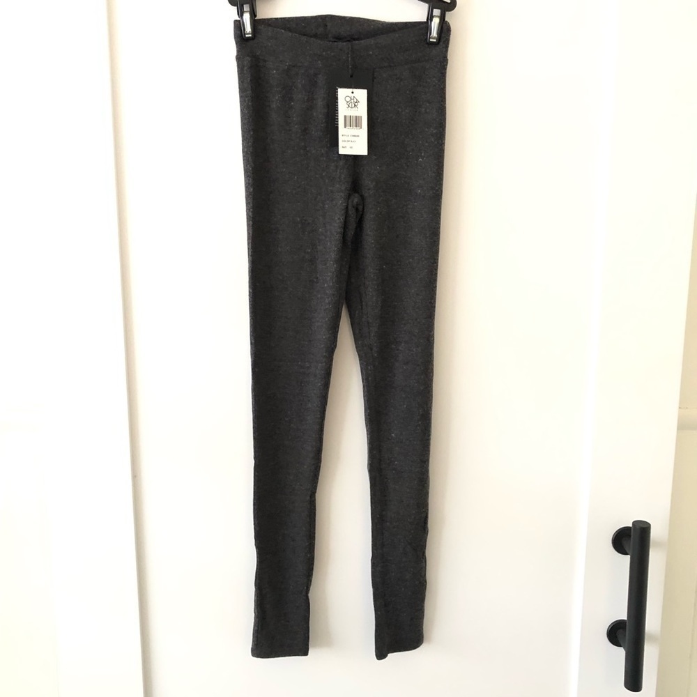 Chaser Knit Gray Leggings XS - Picture 2 of 10